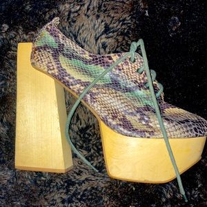 Jeffrey Campbell Platform Wood Snake print